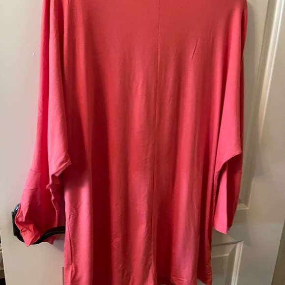 Zippered Tunic Coral Size 1X - Picture 2 of 2